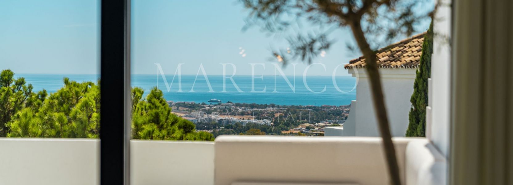 Duplex  à Las Colinas de Marbella, Benahavis