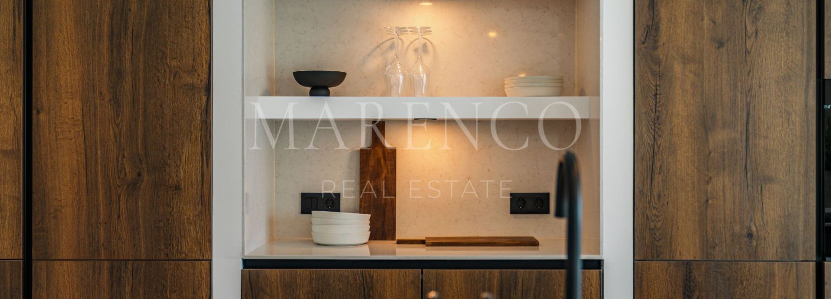 Duplex  à Las Colinas de Marbella, Benahavis