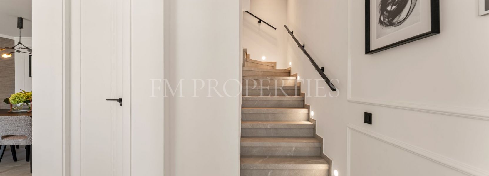 Duplex  in Las Colinas de Marbella, Benahavis