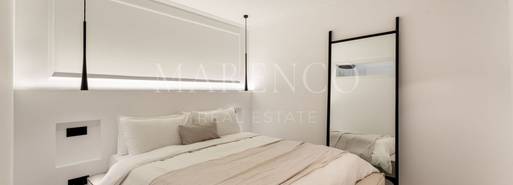 Duplex  à Las Colinas de Marbella, Benahavis