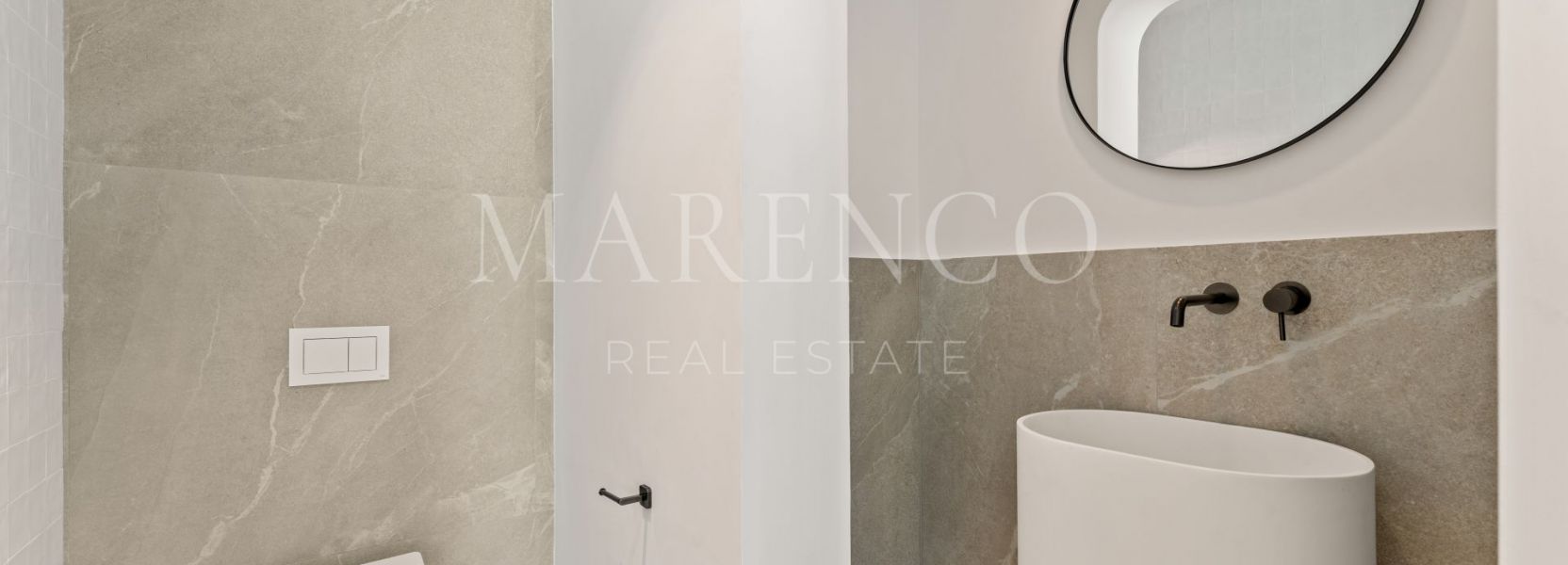 Duplex  à Las Colinas de Marbella, Benahavis