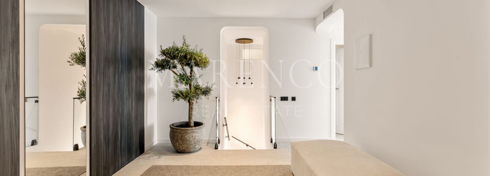 Duplex  à Las Colinas de Marbella, Benahavis