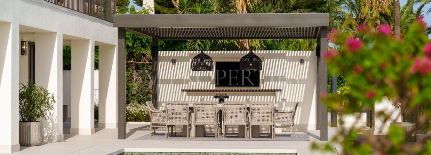 Villa  in Rocio de Nagüeles, Marbella Golden Mile, Marbella