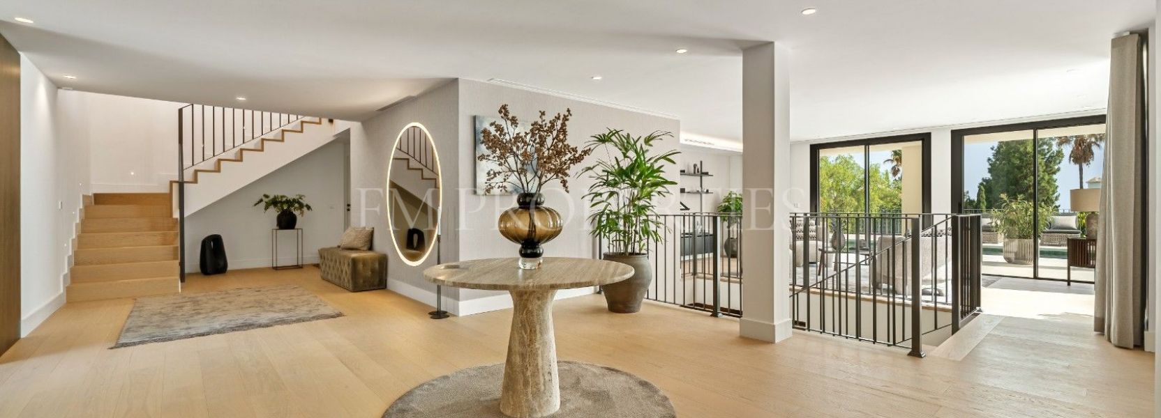 Villa  in Rocio de Nagüeles, Marbella Golden Mile, Marbella