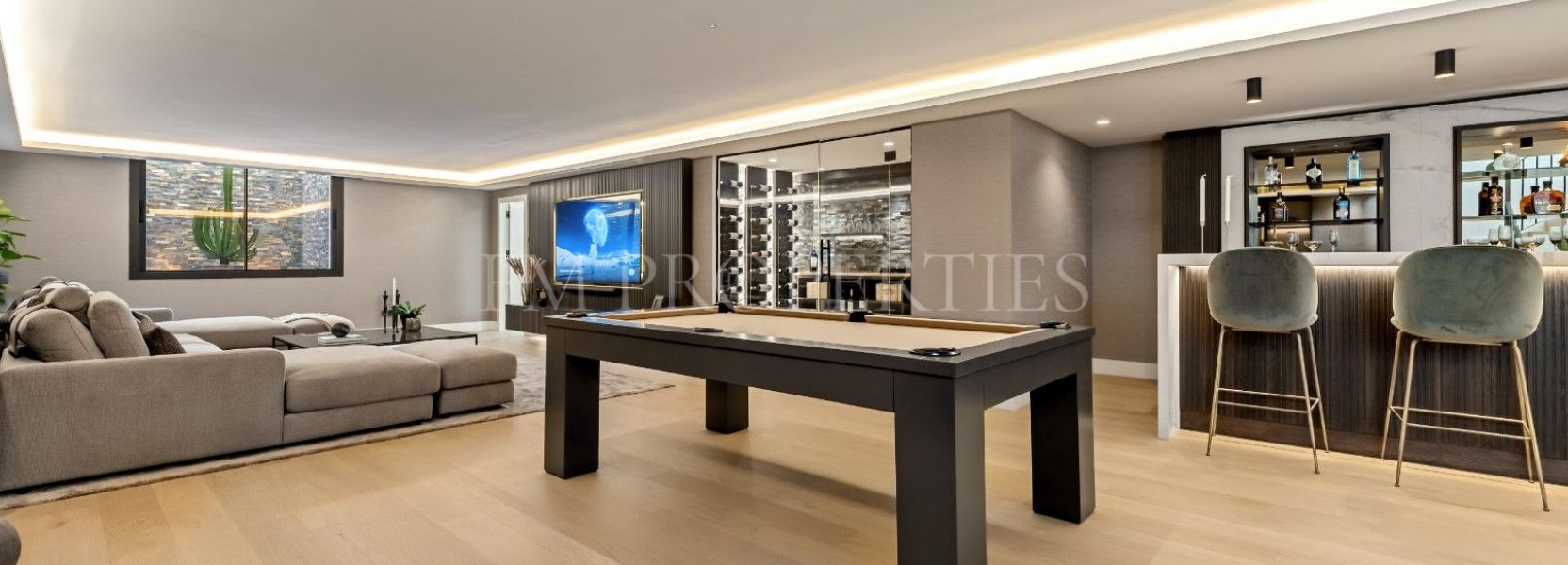 Villa  in Rocio de Nagüeles, Marbella Golden Mile, Marbella