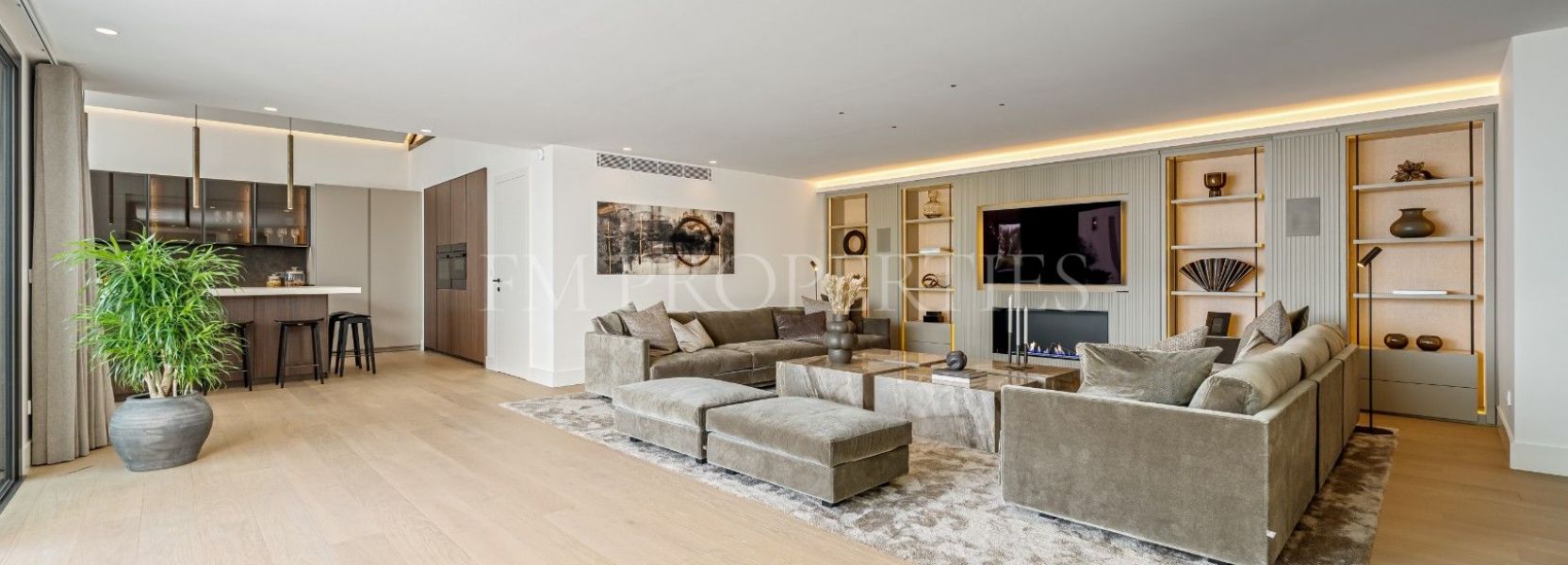 Villa  in Rocio de Nagüeles, Marbella Golden Mile, Marbella