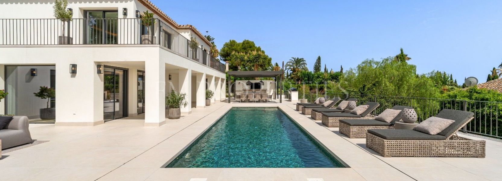 Villa  in Rocio de Nagüeles, Marbella Golden Mile, Marbella