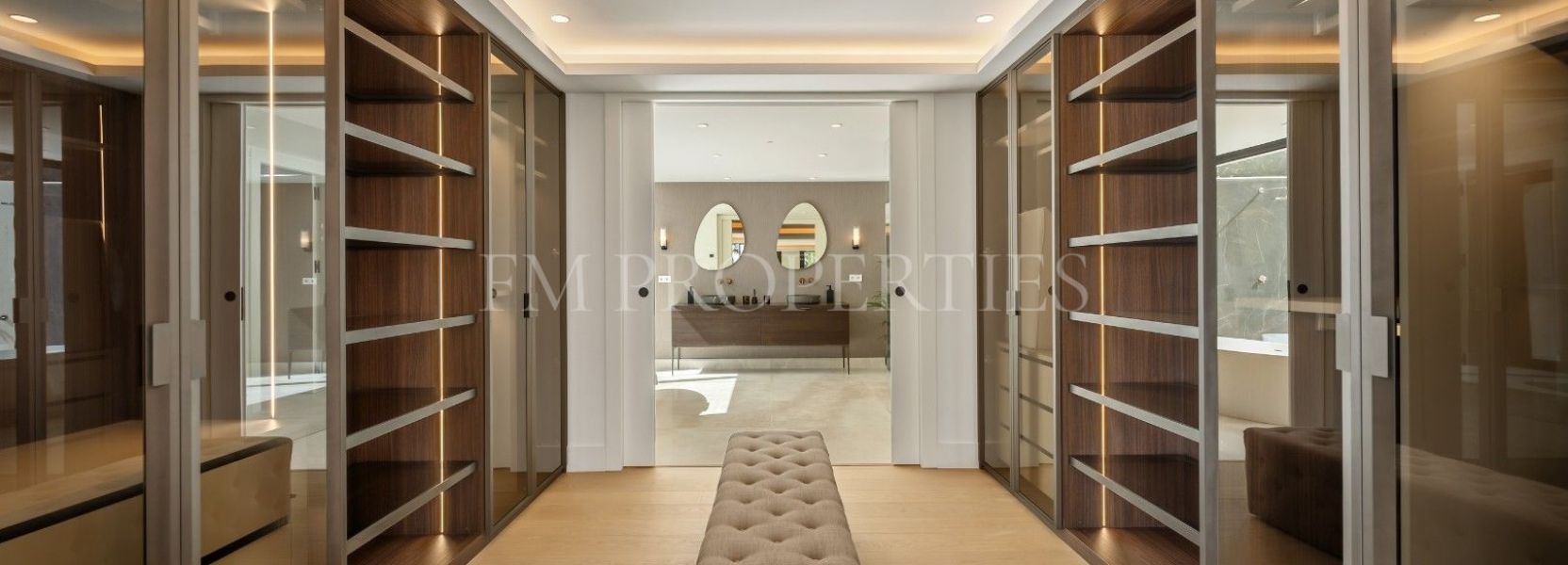 Villa  in Rocio de Nagüeles, Marbella Golden Mile, Marbella