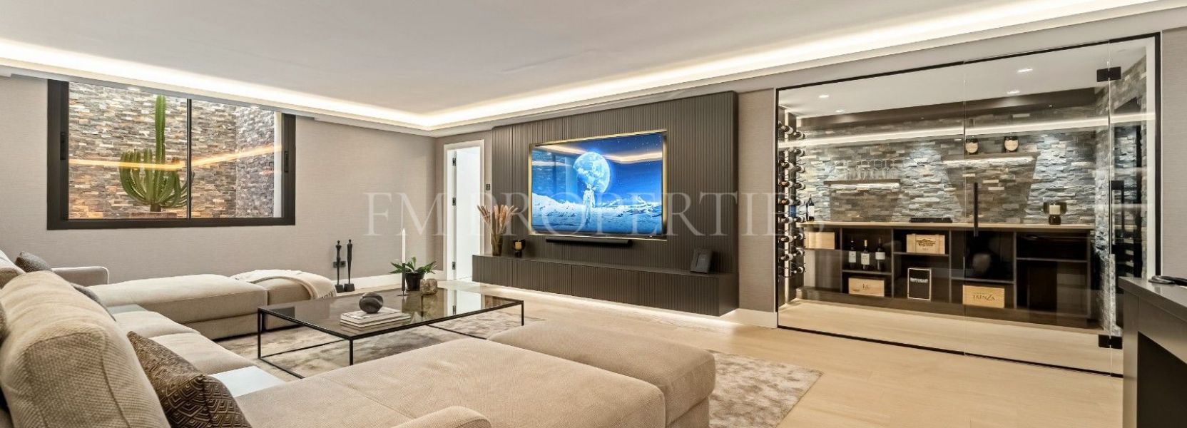 Villa  in Rocio de Nagüeles, Marbella Golden Mile, Marbella