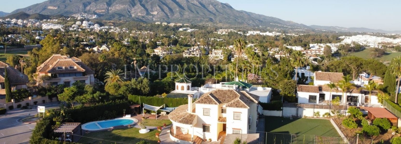 Villa  en Nueva Andalucia, Marbella