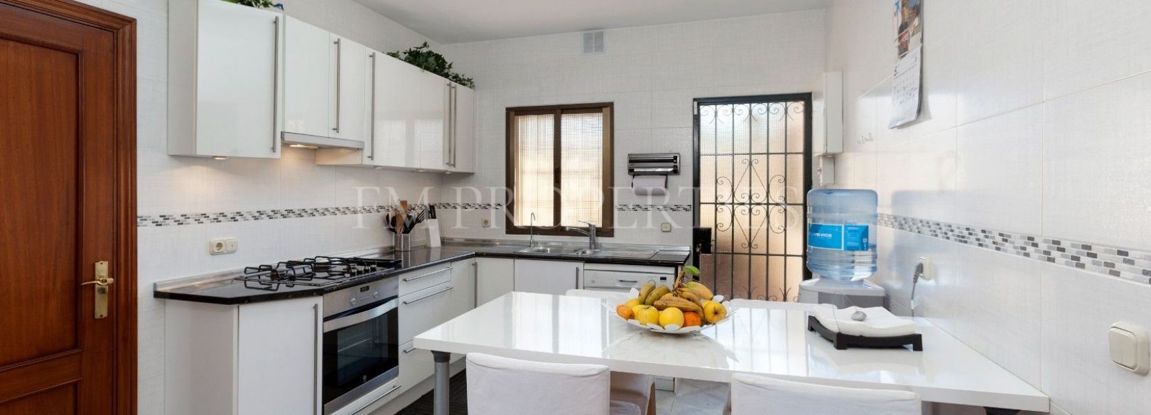 Villa  en Nueva Andalucia, Marbella