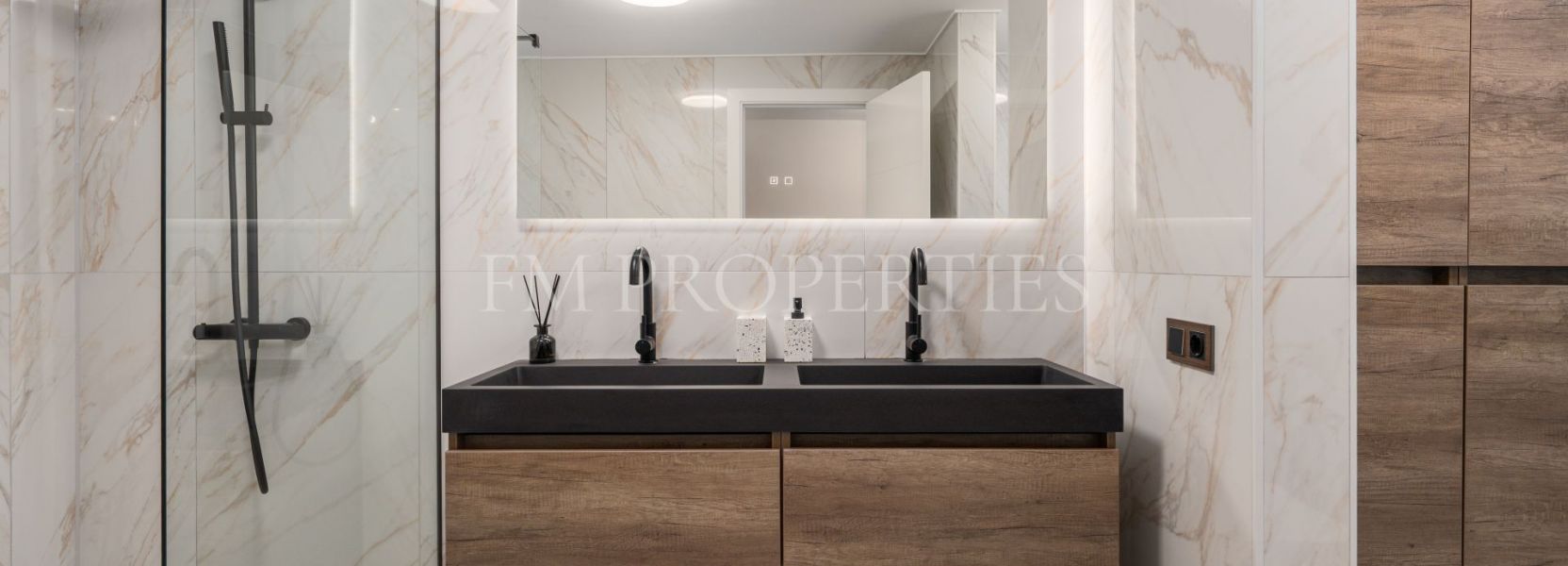 Villa  in Altos del Rodeo, Nueva Andalucia, Marbella