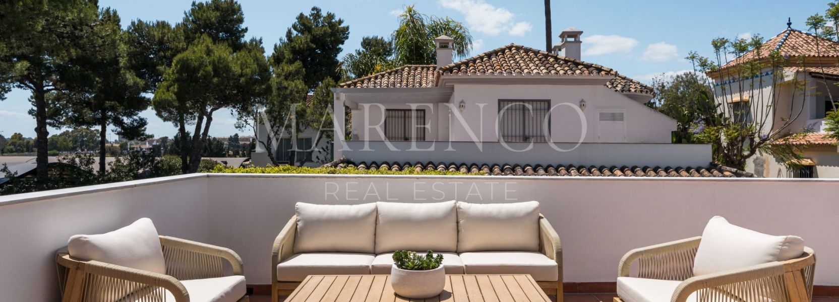 Villa  en Altos del Rodeo, Nueva Andalucia, Marbella