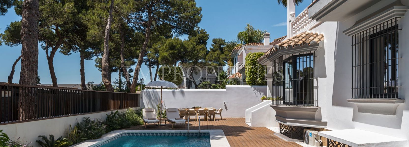 Villa  in Altos del Rodeo, Nueva Andalucia, Marbella