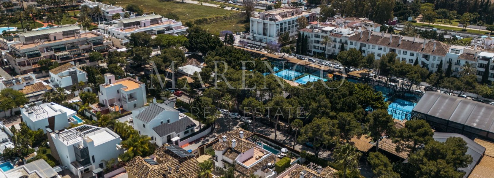Villa  en Altos del Rodeo, Nueva Andalucia, Marbella