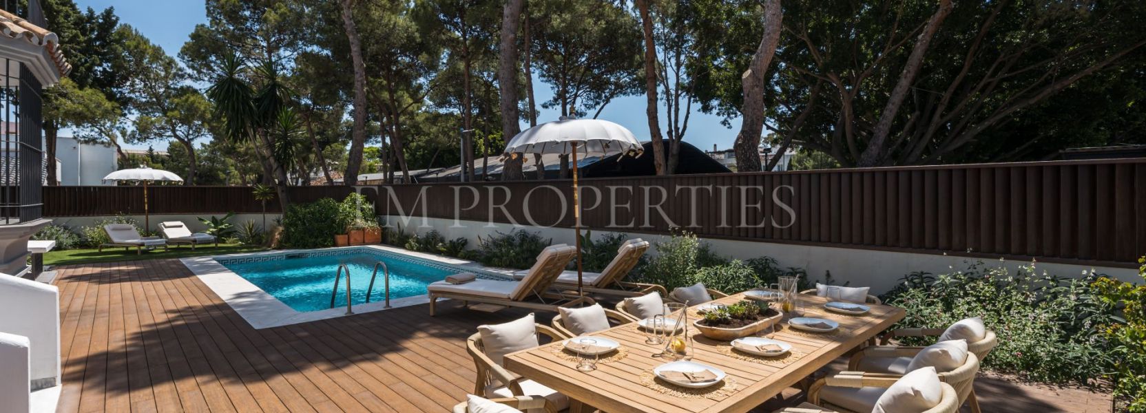 Villa  in Altos del Rodeo, Nueva Andalucia, Marbella