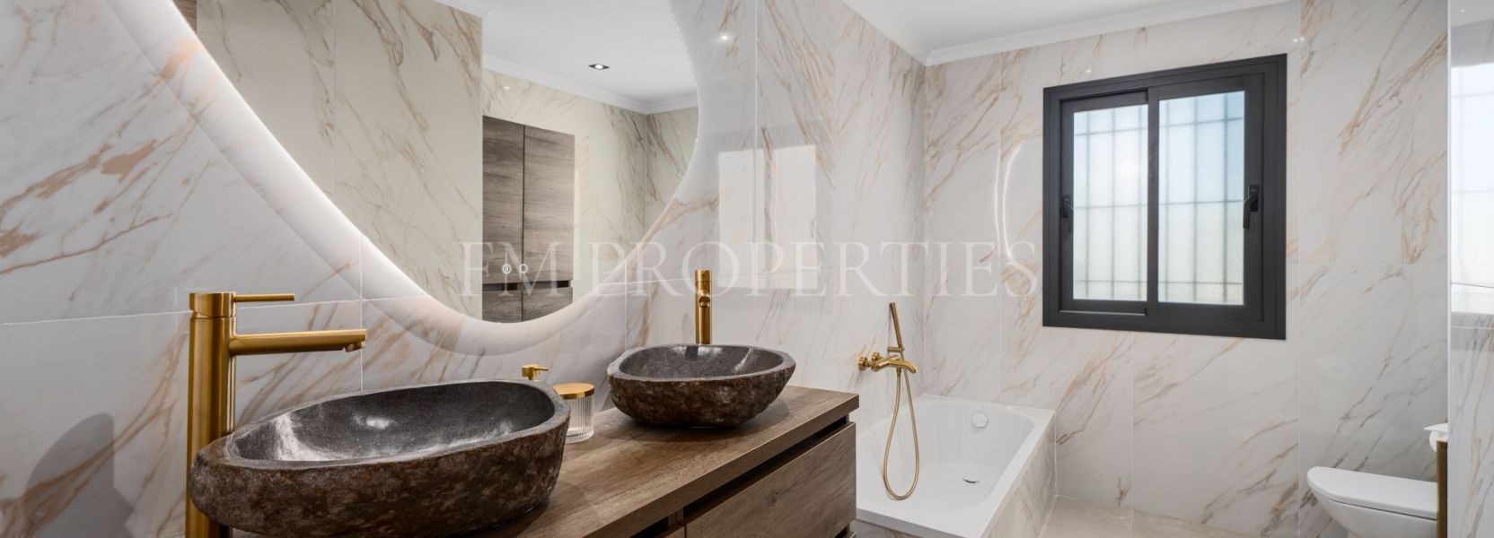 Villa  in Altos del Rodeo, Nueva Andalucia, Marbella