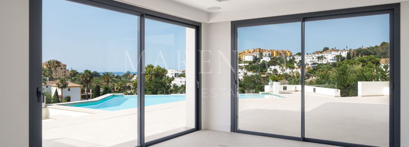 Villa  à La Resina Golf, Estepona Est, Estepona