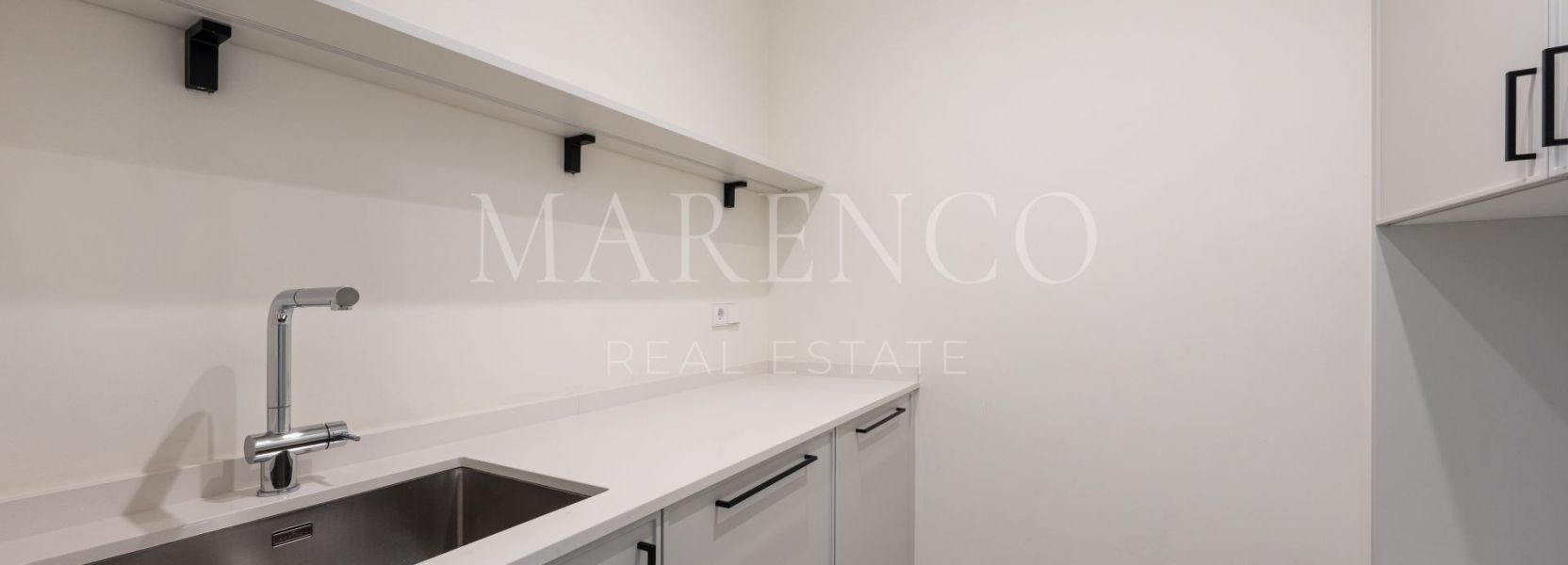 Villa  à La Resina Golf, Estepona Est, Estepona