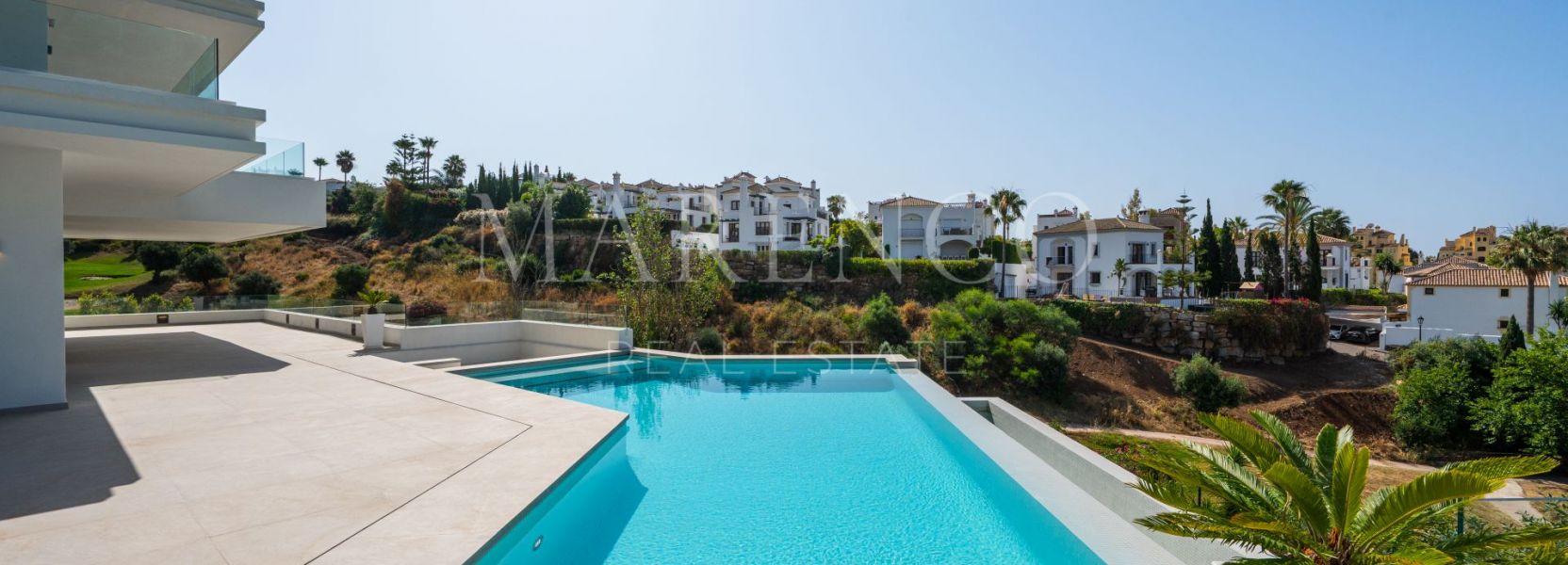 Villa  à La Resina Golf, Estepona Est, Estepona