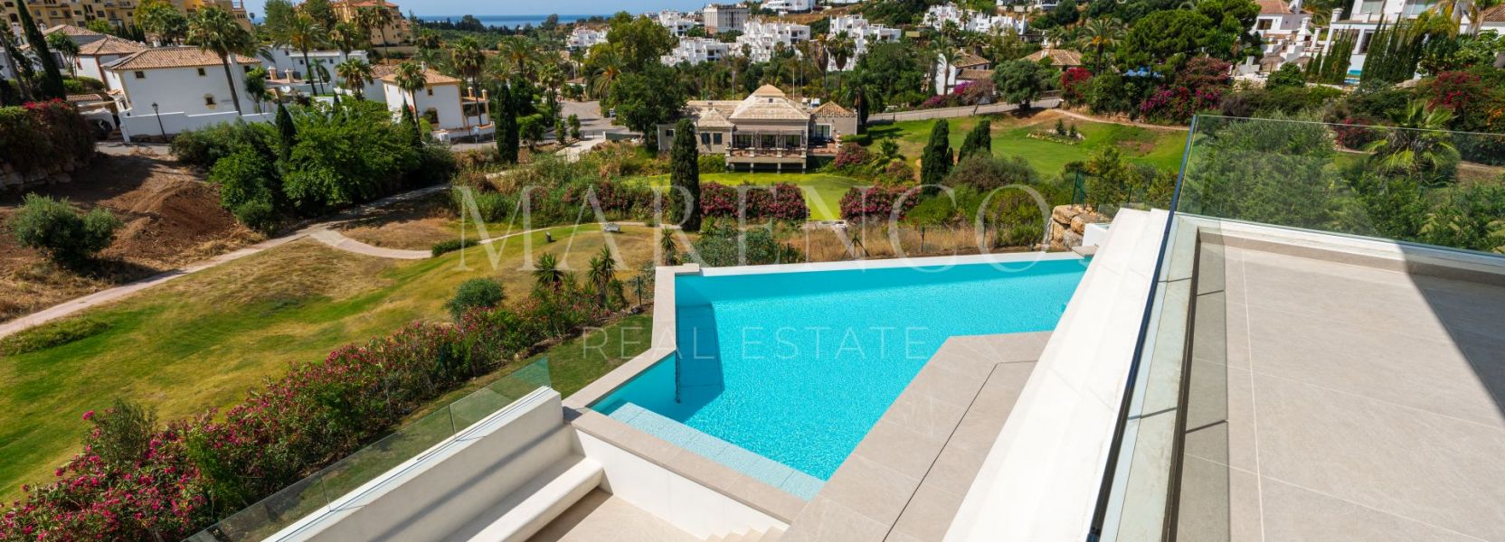 Villa  à La Resina Golf, Estepona Est, Estepona