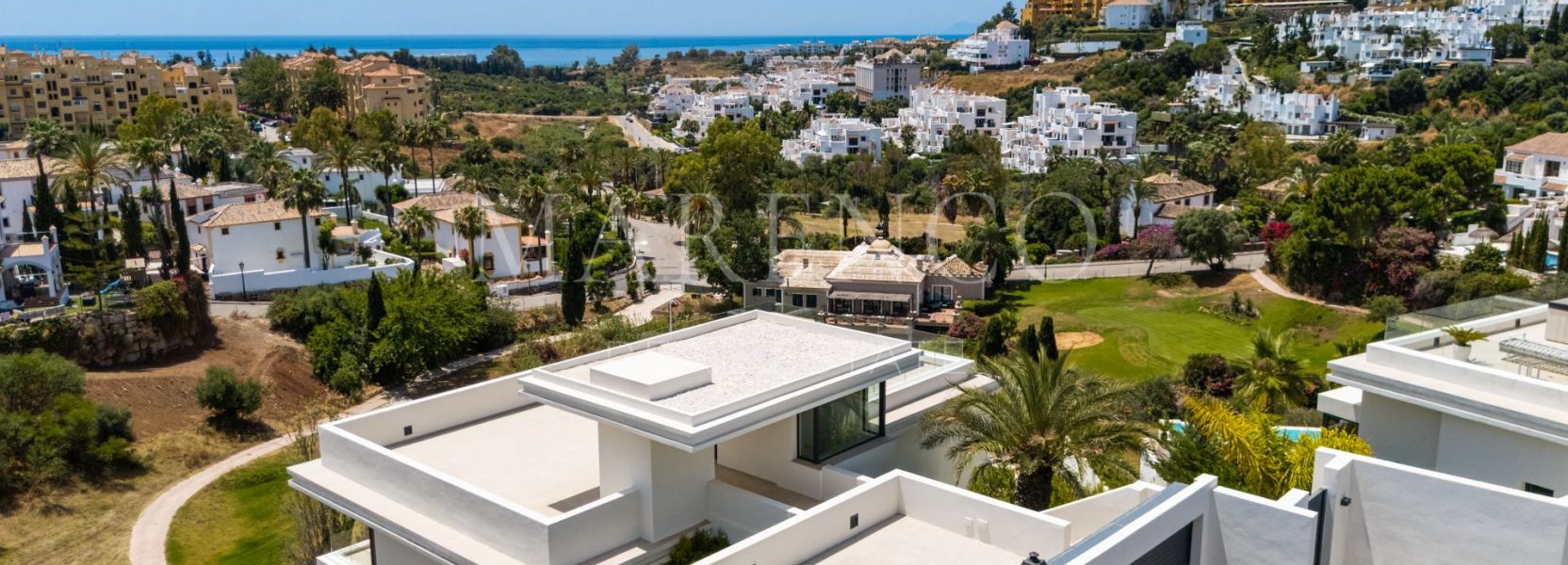 Villa  à La Resina Golf, Estepona Est, Estepona
