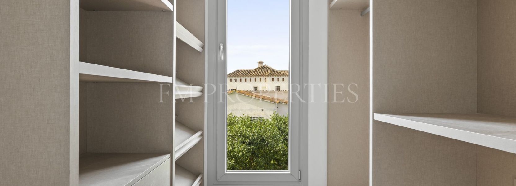 Villa  in San Pedro de Alcantara