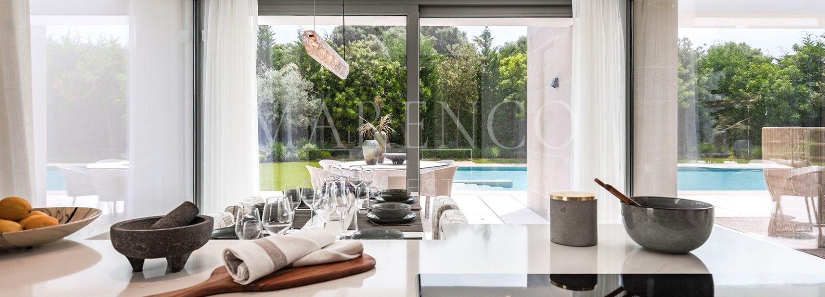 Villa  en El Paraiso, Estepona Este, Estepona