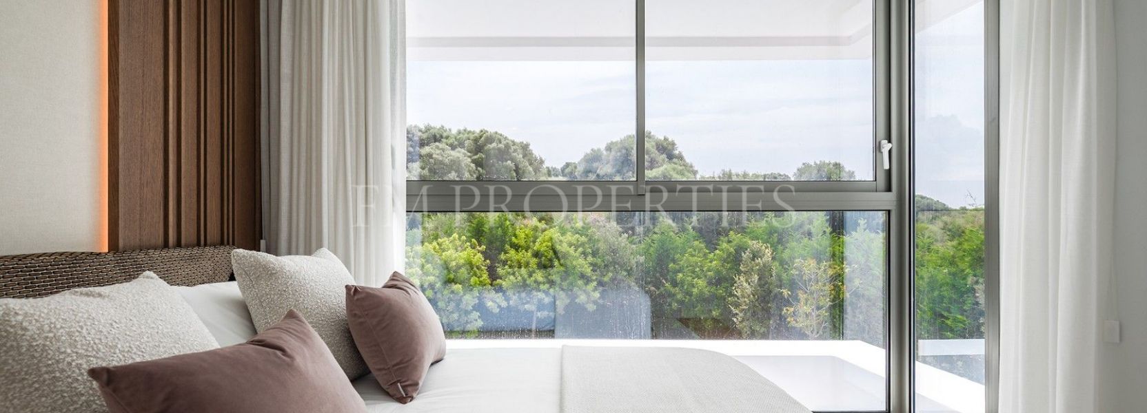 Villa  en El Paraiso, Estepona Este, Estepona