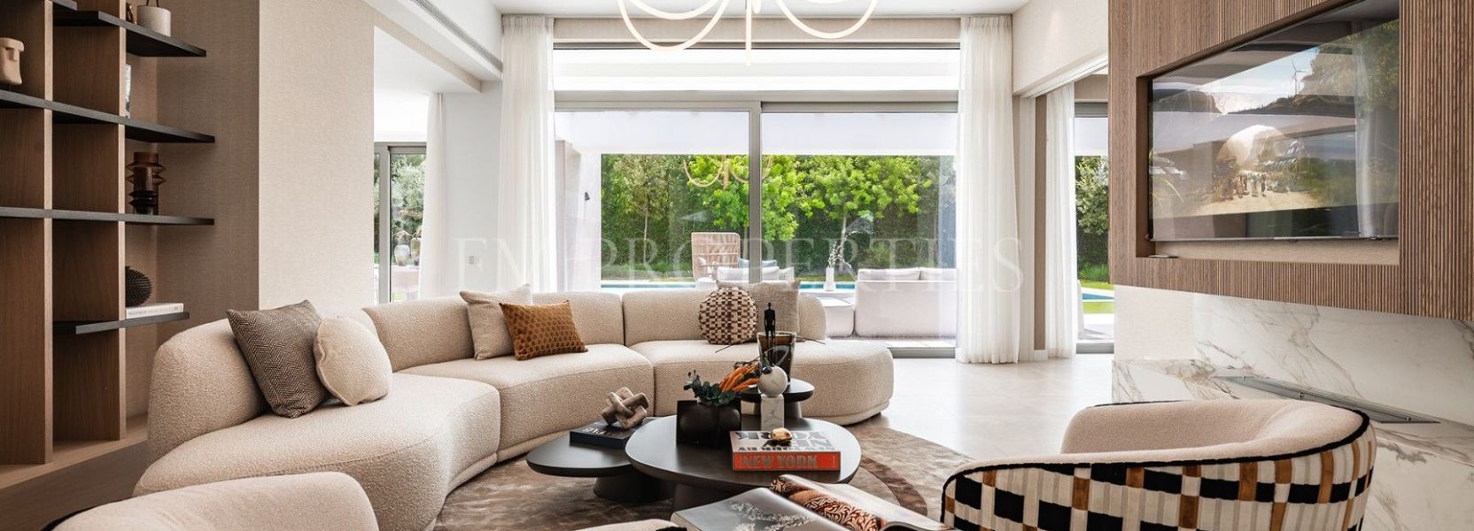 Villa  en El Paraiso, Estepona Este, Estepona