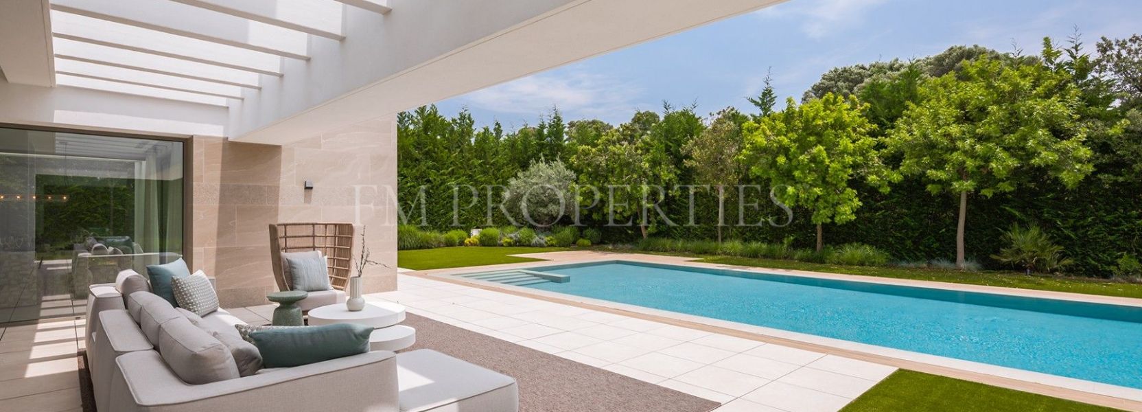 Villa  en El Paraiso, Estepona Este, Estepona