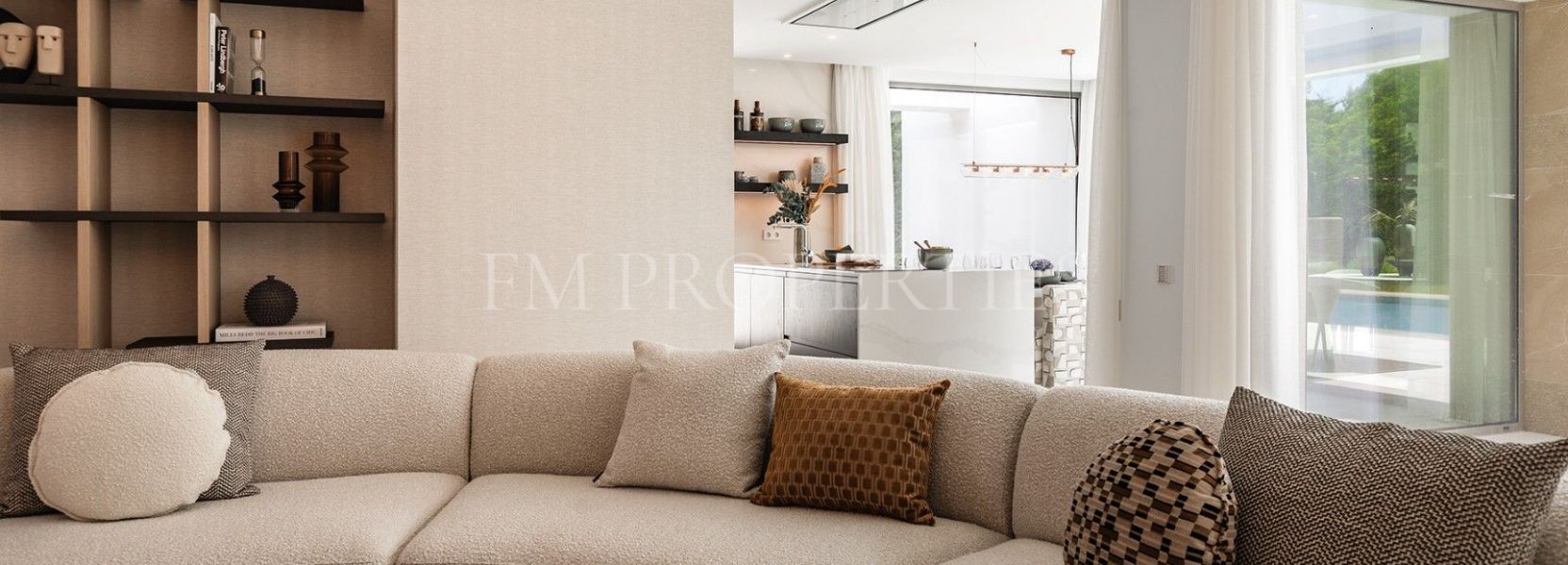 Villa  en El Paraiso, Estepona Este, Estepona