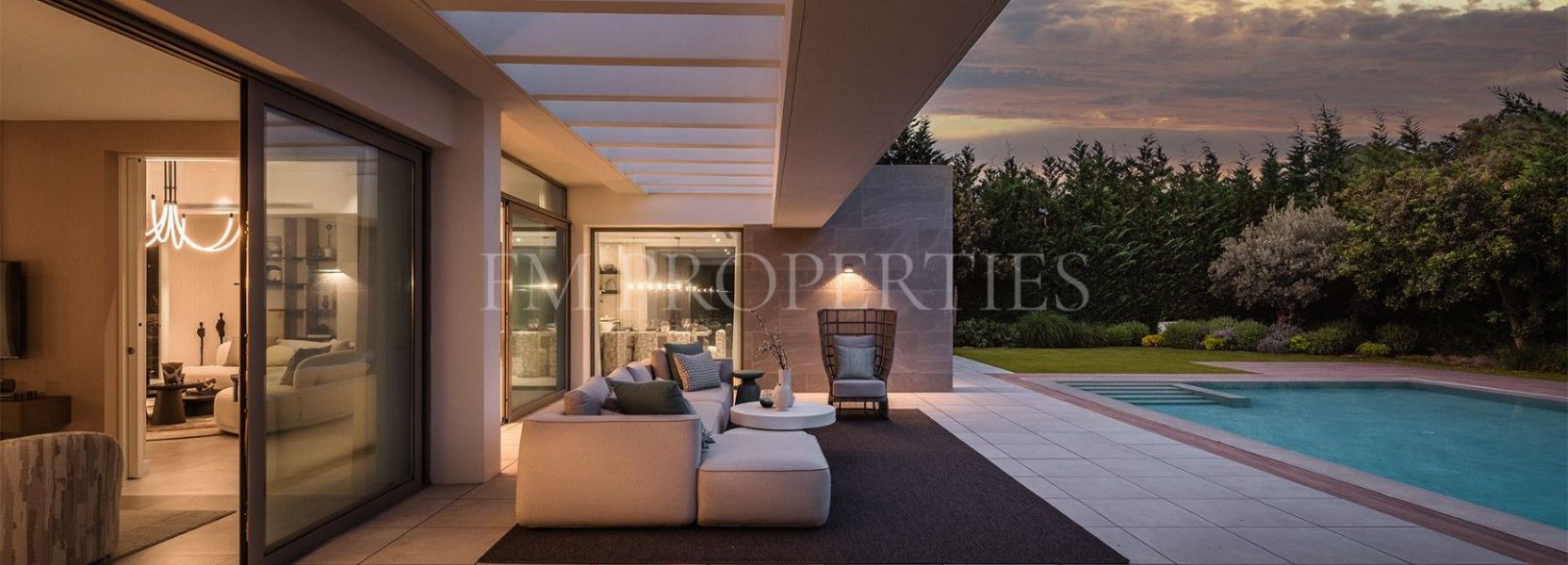 Villa  en El Paraiso, Estepona Este, Estepona