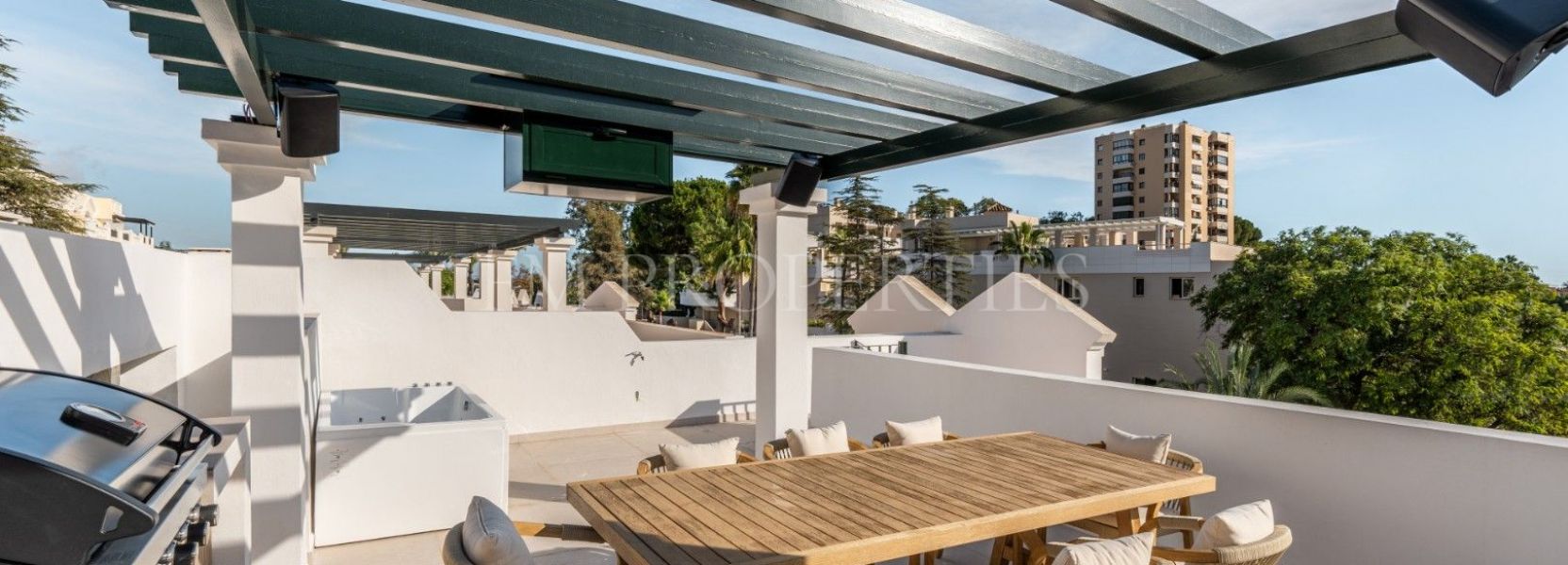 Atico Duplex  en Aloha Gardens, Nueva Andalucia, Marbella