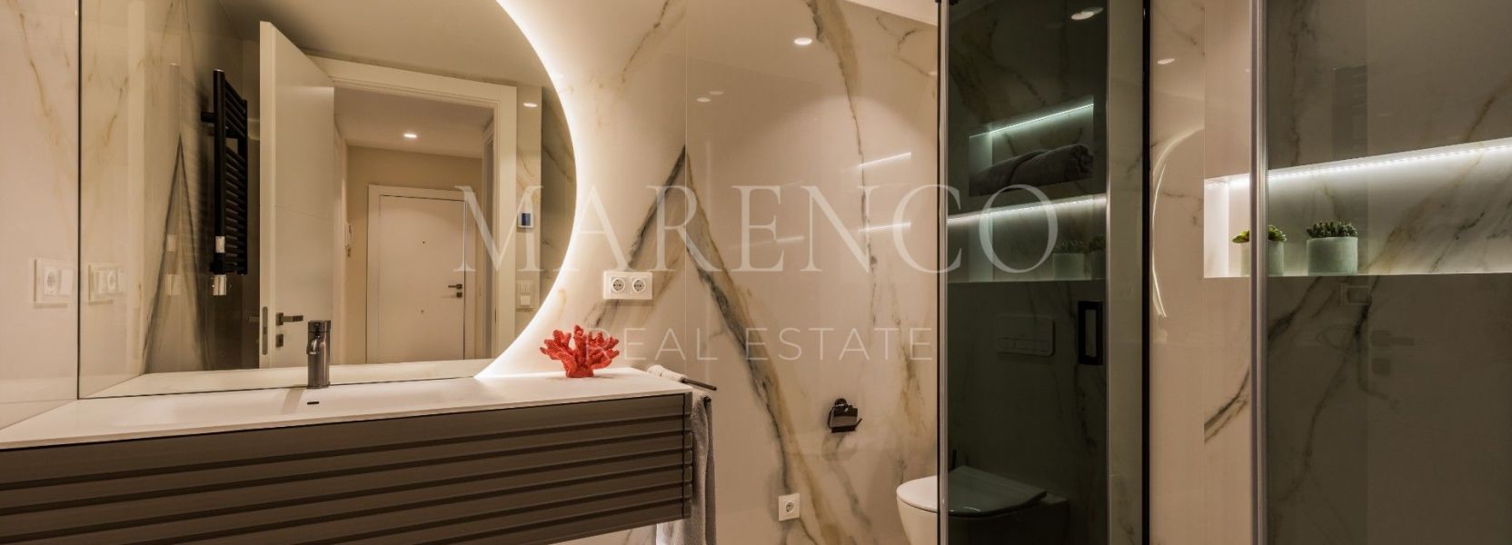 Apartamento  en Los Granados del Mar, Estepona Este, Estepona