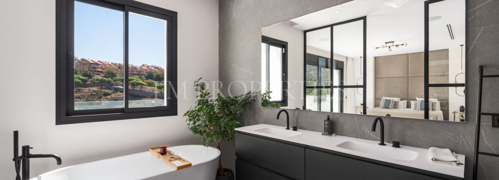 Villa  en Elviria, Marbella Este, Marbella