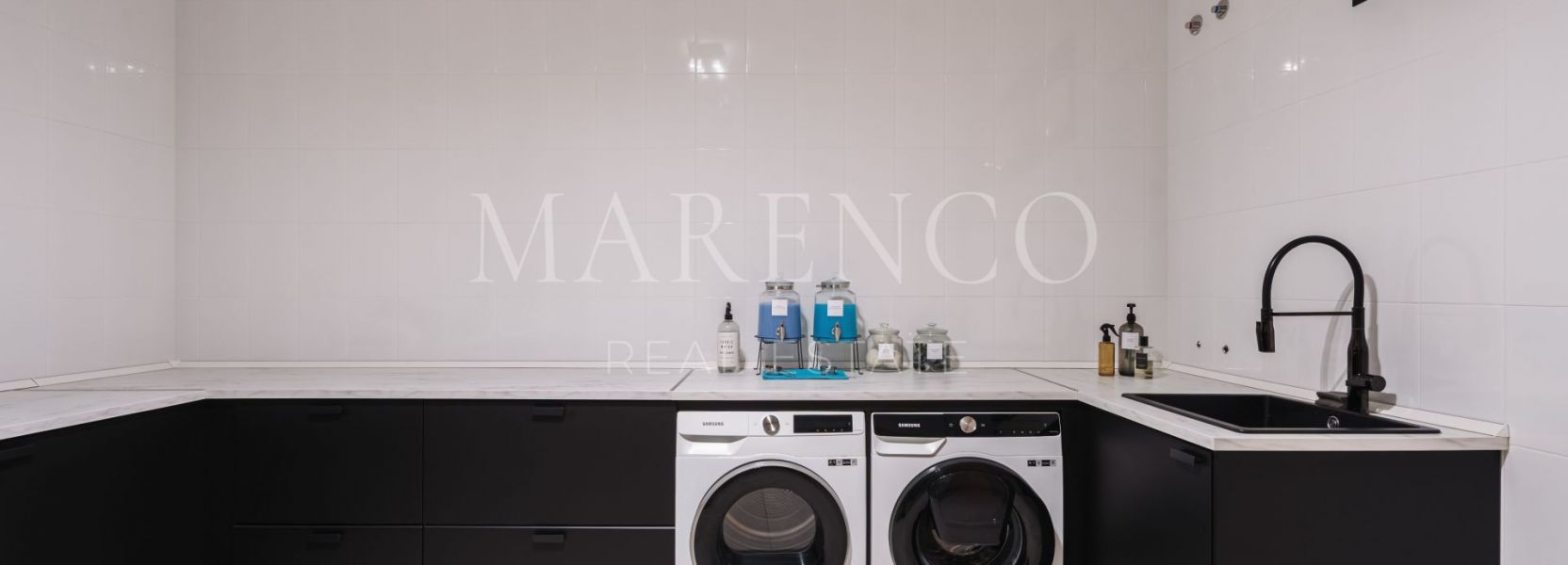 Villa  in Elviria, Marbella Ost, Marbella