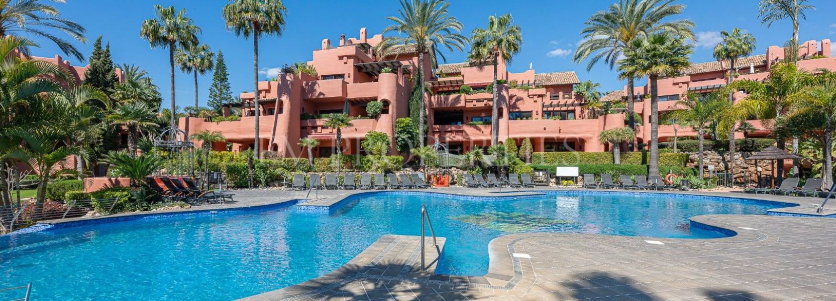 Penthouse  in Guadalmansa, Estepona East, Estepona