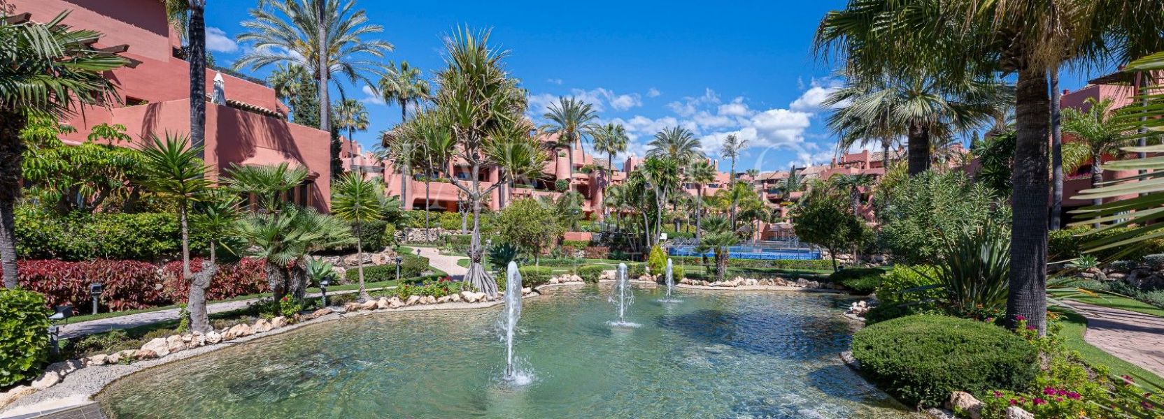 Penthaus  in Guadalmansa, Estepona Ost, Estepona