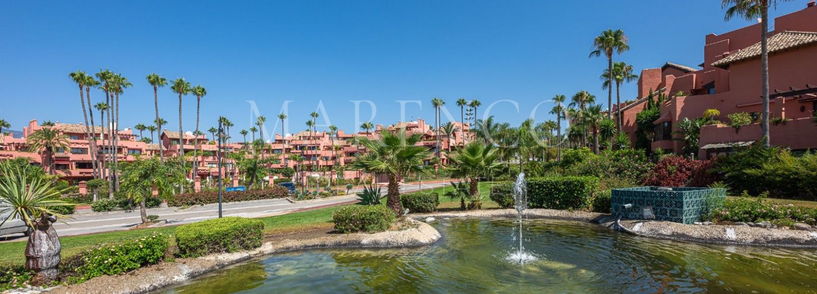 Penthaus  in Guadalmansa, Estepona Ost, Estepona