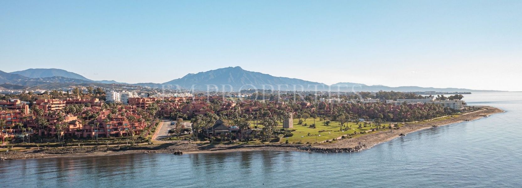 Penthouse  in Guadalmansa, Estepona East, Estepona