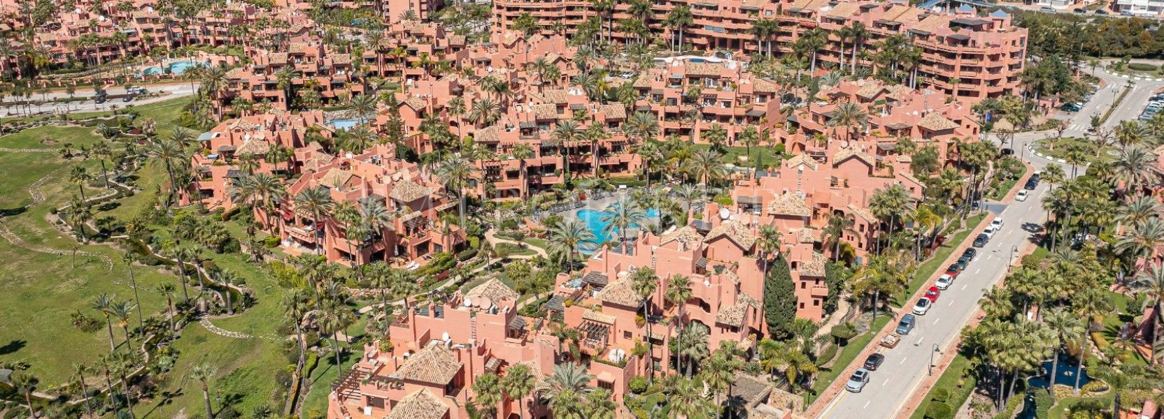Penthouse  in Guadalmansa, Estepona East, Estepona
