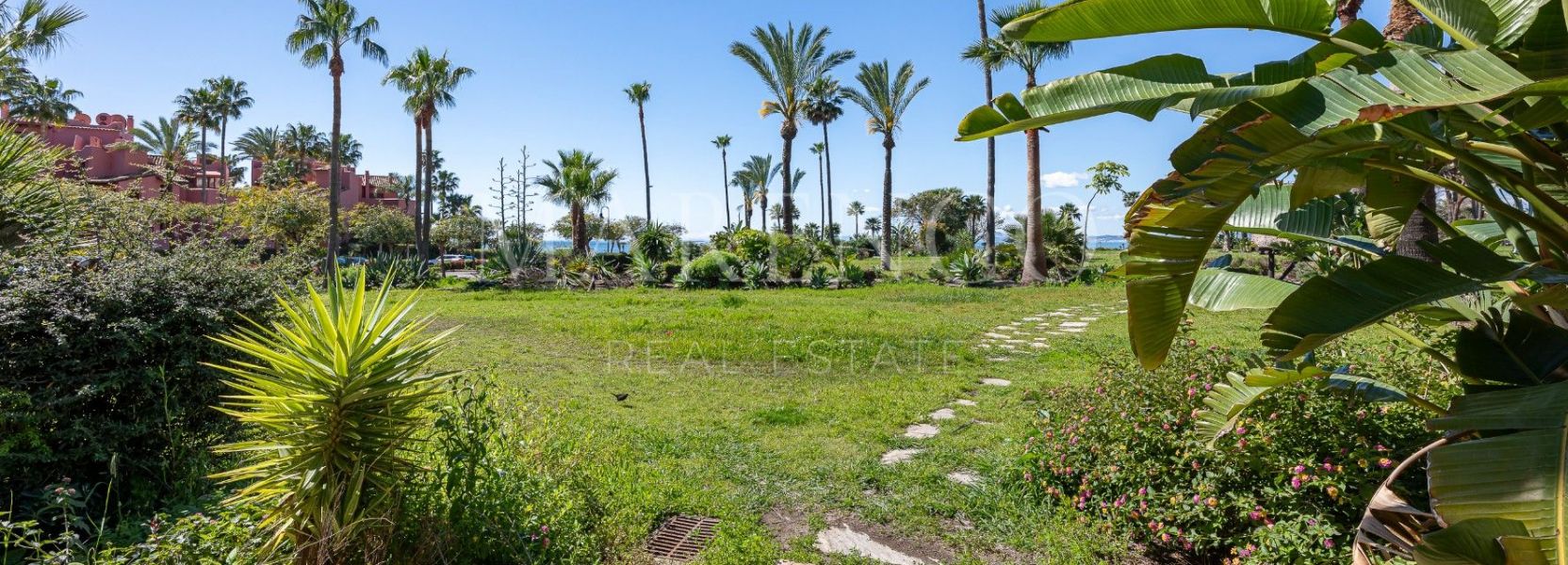 Penthaus  in Guadalmansa, Estepona Ost, Estepona