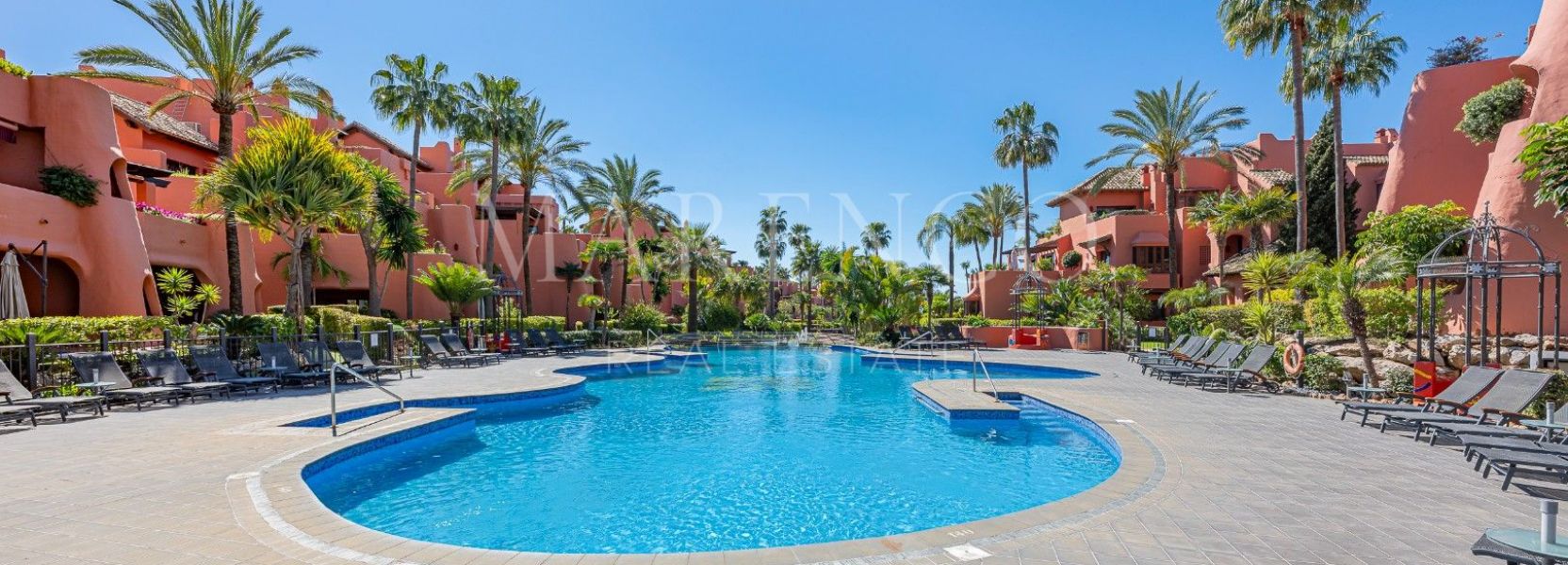 Penthaus  in Guadalmansa, Estepona Ost, Estepona