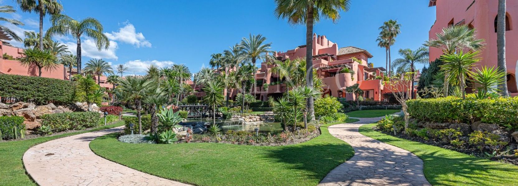 Penthaus  in Guadalmansa, Estepona Ost, Estepona