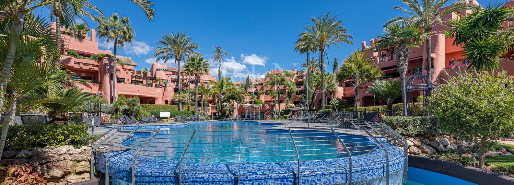 Penthaus  in Guadalmansa, Estepona Ost, Estepona