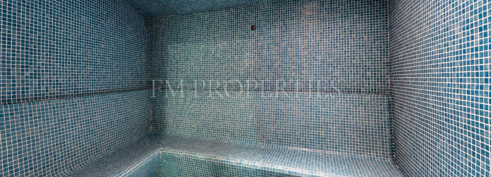 Duplex  in Aloha Hill Club, Nueva Andalucia, Marbella