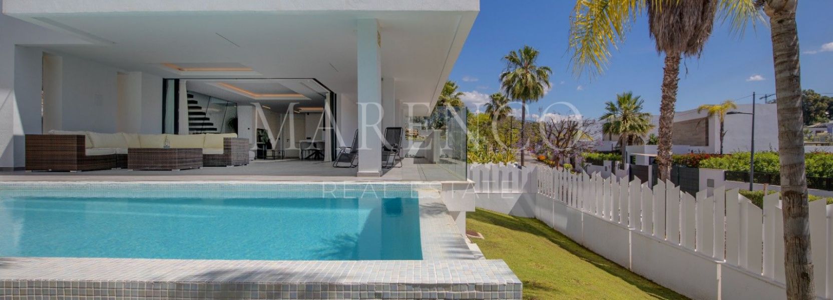 Villa  en El Campanario, Estepona Este, Estepona