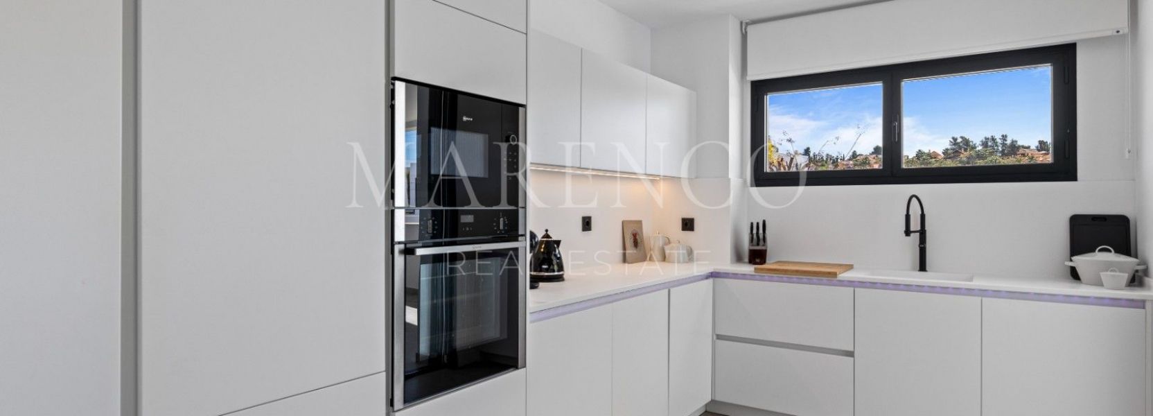 Villa  en El Campanario, Estepona Este, Estepona