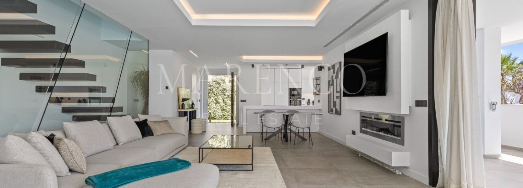 Villa  en El Campanario, Estepona Este, Estepona